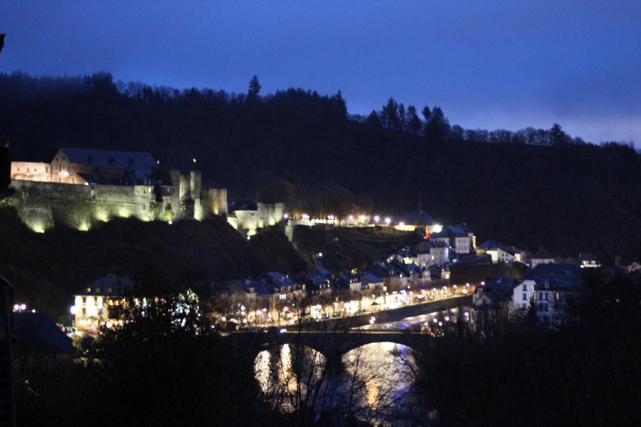 Bulle Time Flies - Logement Insolite Hotell Bouillon Eksteriør bilde