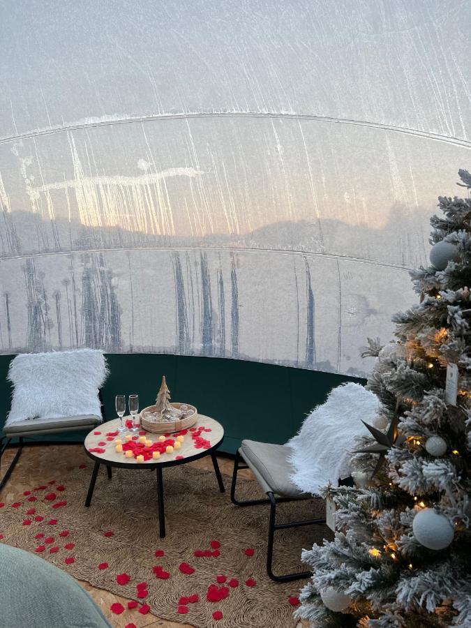 Bulle Time Flies - Logement Insolite Hotell Bouillon Eksteriør bilde